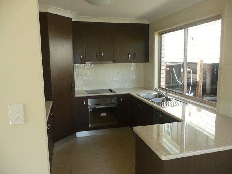 36 Smith Street, GATTON QLD 4343, Gatton - Thumbnail 2