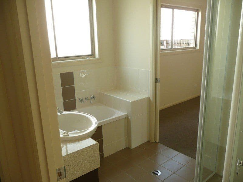 36 Smith Street, GATTON QLD 4343, Gatton - Thumbnail 3