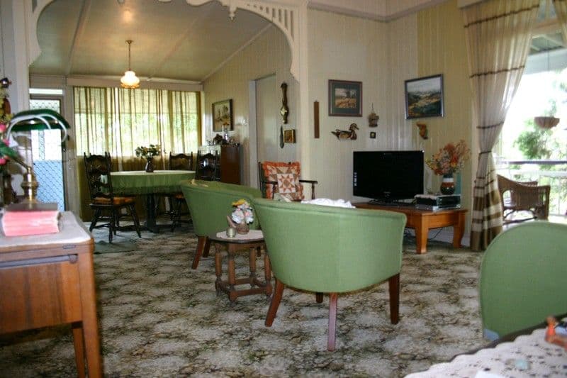 17 Laurel Avenue, WILSTON QLD 4051, Wilston - Thumbnail 2