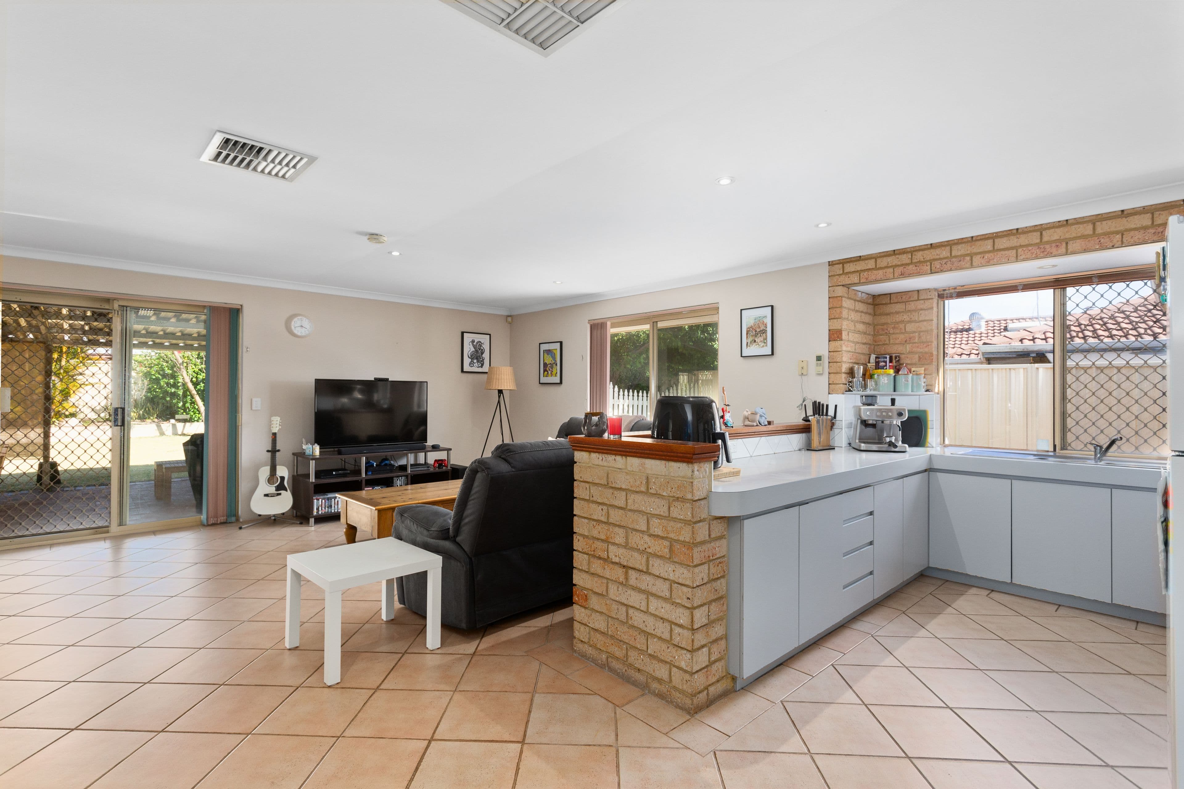 90 Bluegum Road, Beechboro WA 6063, Beechboro - Thumbnail 6