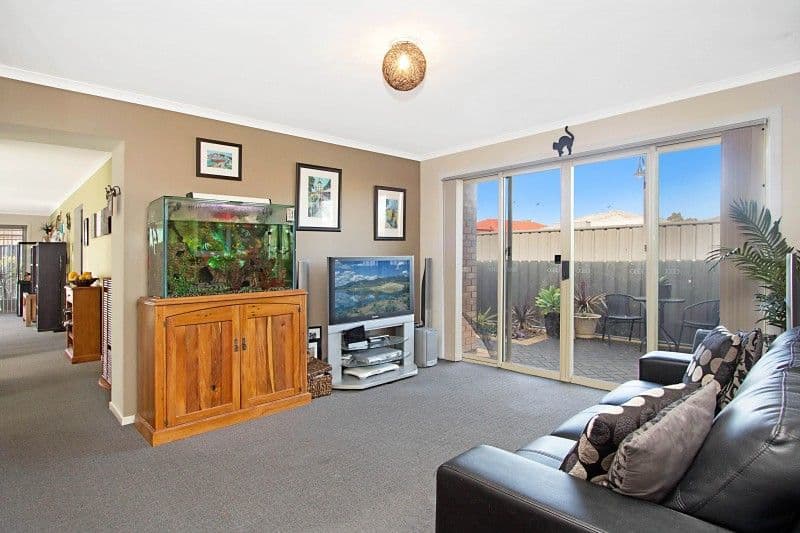 34 Oakwood Circuit, MUNNO PARA WEST SA 5115, Munno Para West - Thumbnail 2