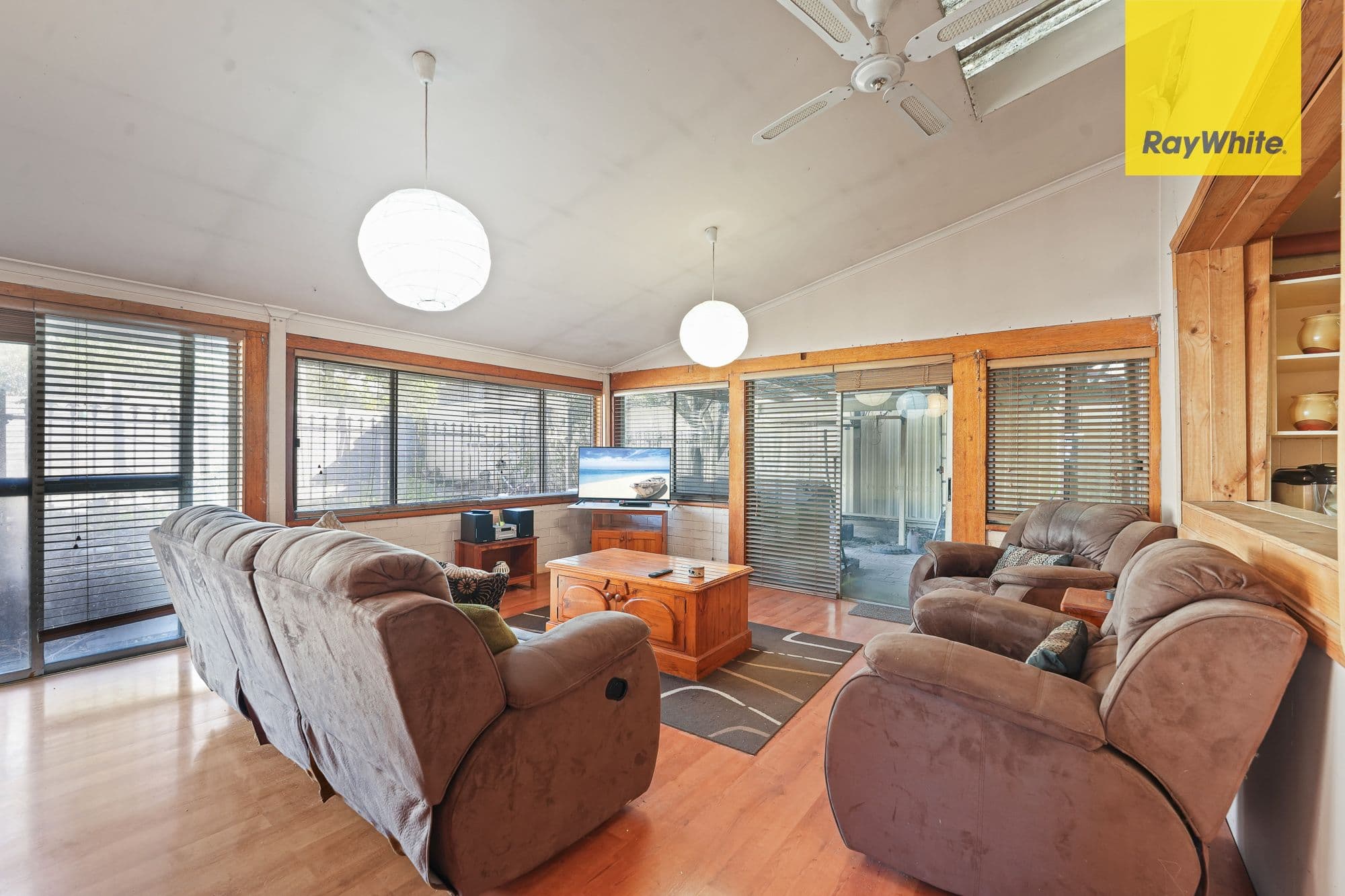 3 Barfil Crescent, South Wentworthville NSW 2145, South Wentworthville - Thumbnail 3