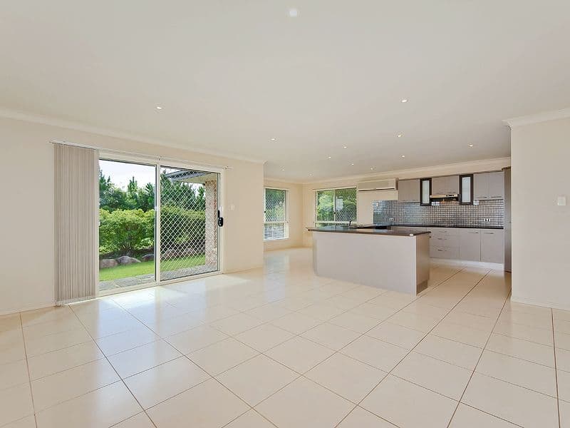 56 Galt Road, WILLOW VALE QLD 4209, Willow Vale - Thumbnail 2