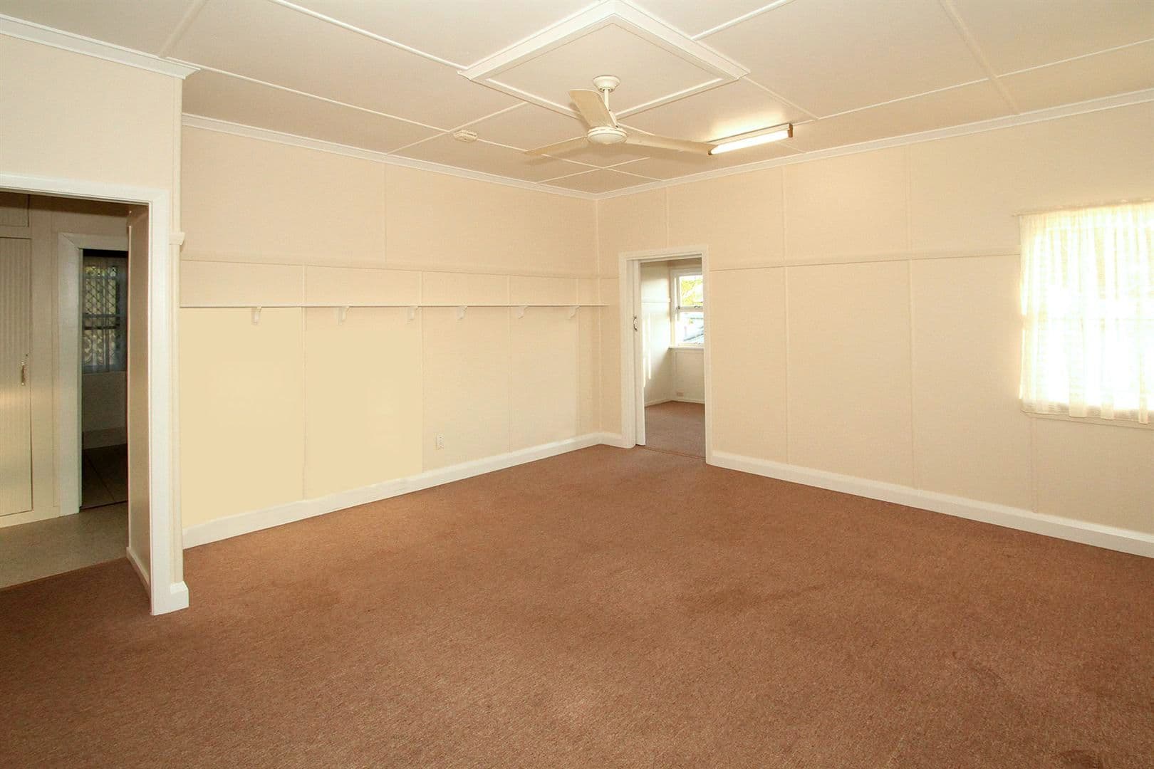 90 Tomkins Street, BERSERKER QLD 4701, Berserker - Thumbnail 4