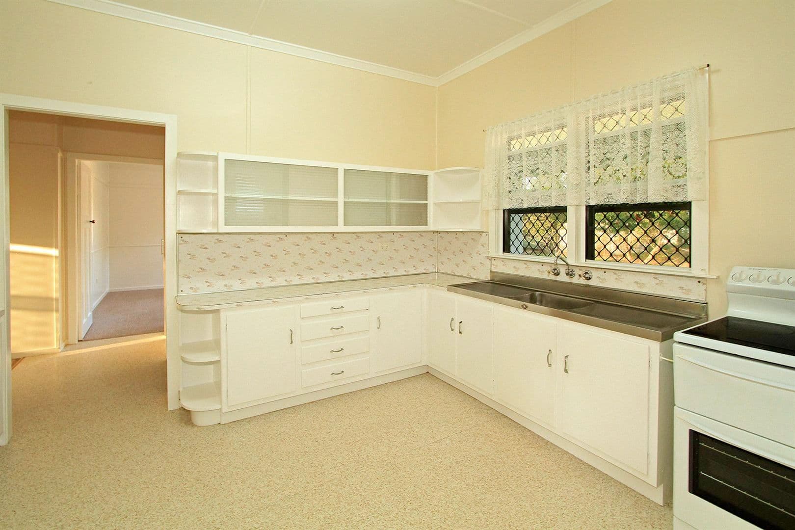 90 Tomkins Street, BERSERKER QLD 4701, Berserker - Thumbnail 5