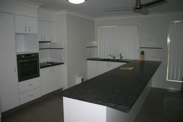 11 Luscombe Street, CHINCHILLA QLD 4413, Chinchilla - Thumbnail 4