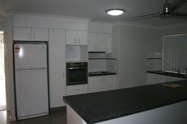 11 Luscombe Street, CHINCHILLA QLD 4413, Chinchilla - Thumbnail 5