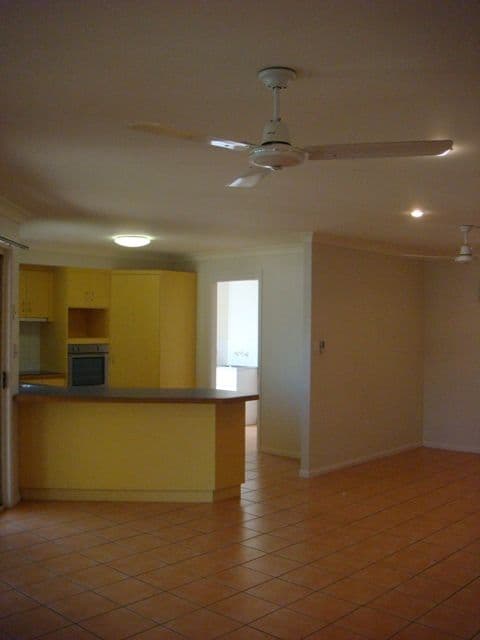 8 Etwell Court, WALKERSTON QLD 4751, Walkerston - Thumbnail 6