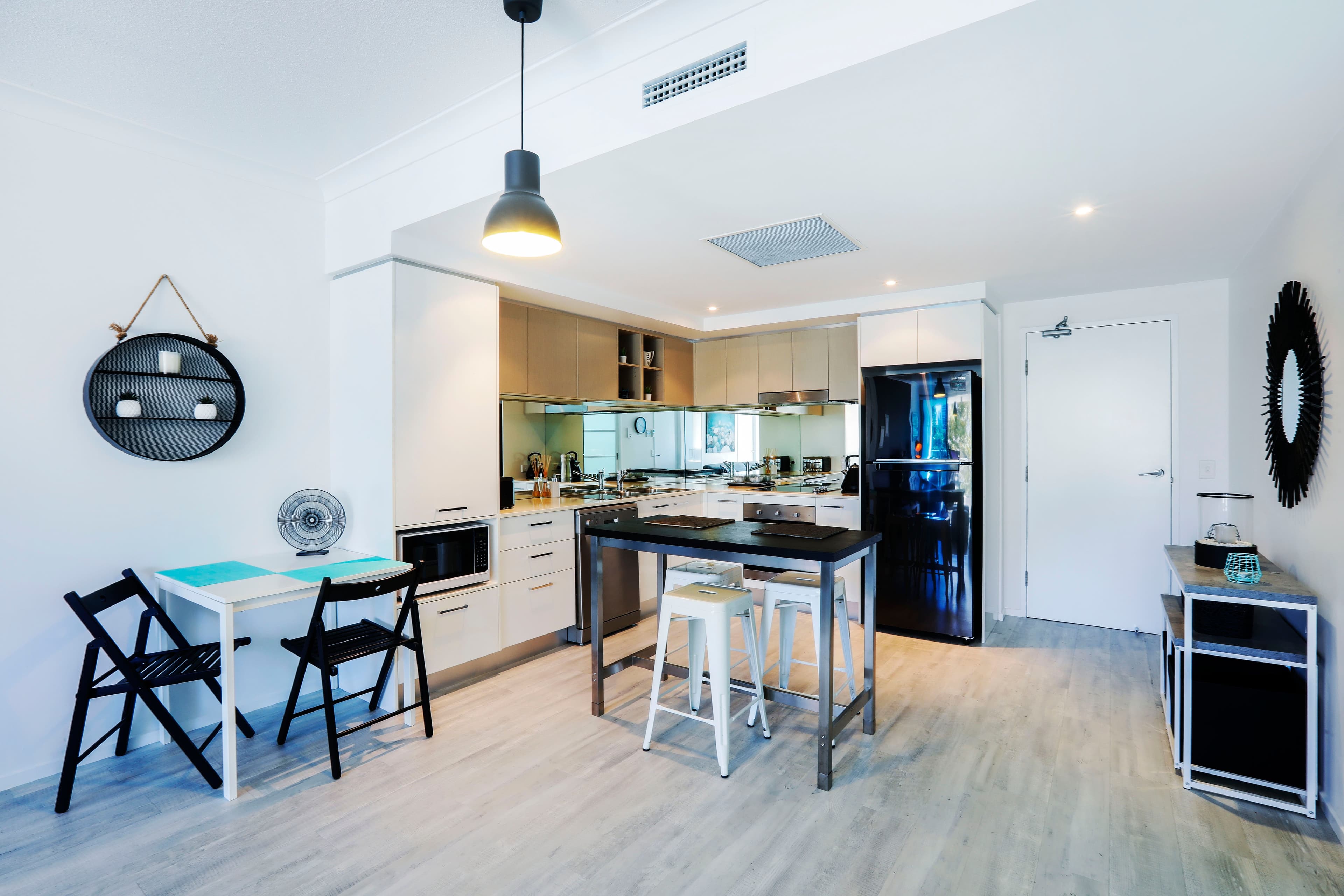 30-32 Paradise Island, Surfers Paradise QLD 4217, Surfers Paradise - Thumbnail 4