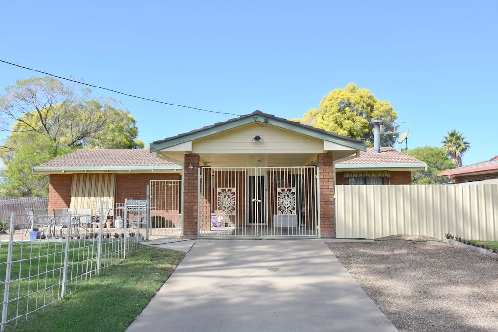 4 Jacaranda Drive, Moree - Image 1