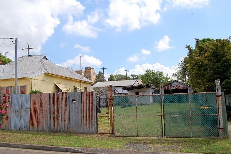 5 Queen Street, Granville NSW 2142, Granville - Thumbnail 2