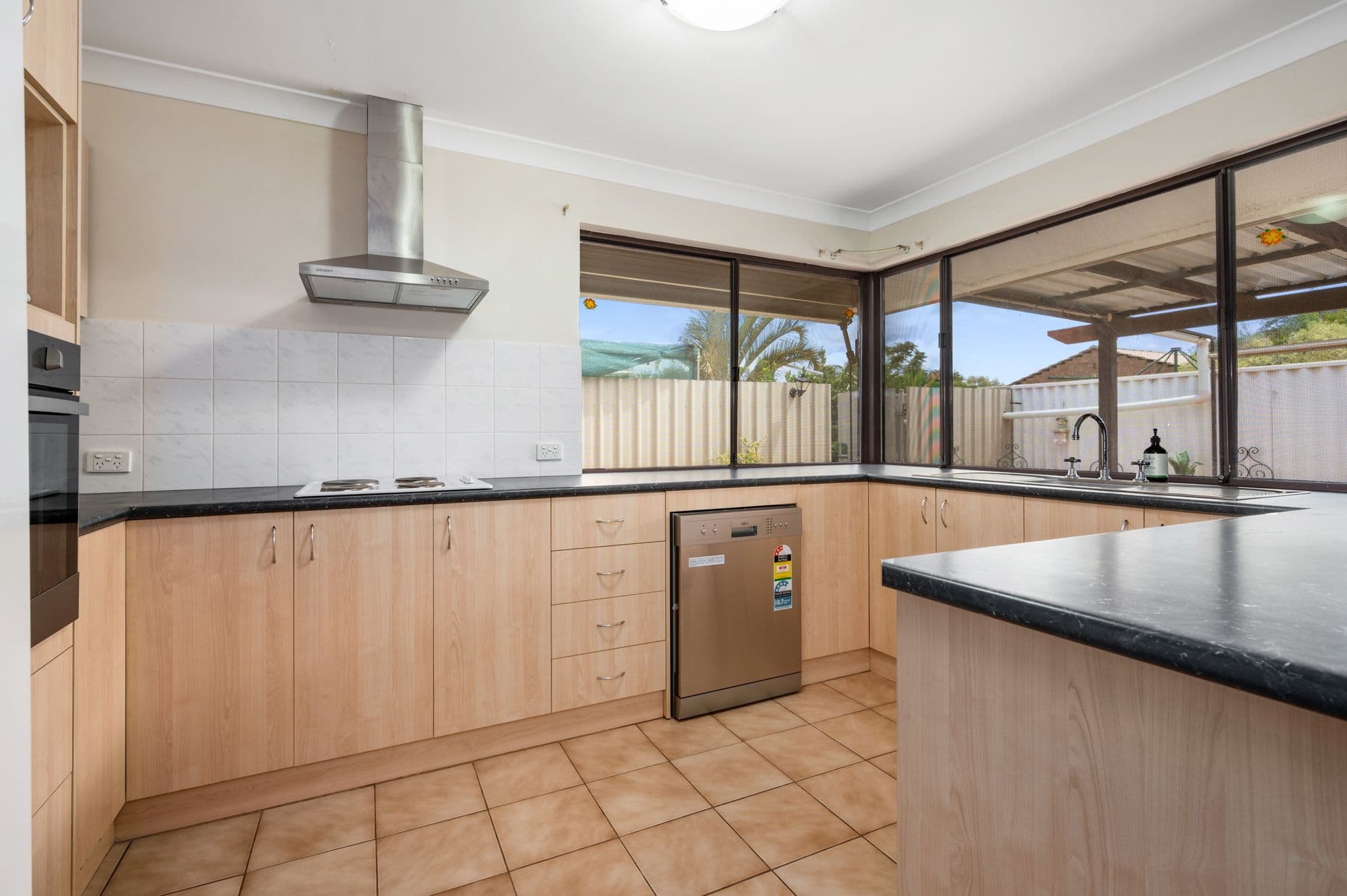 214 Collins Street, West Lamington WA 6430, West Lamington - Thumbnail 2