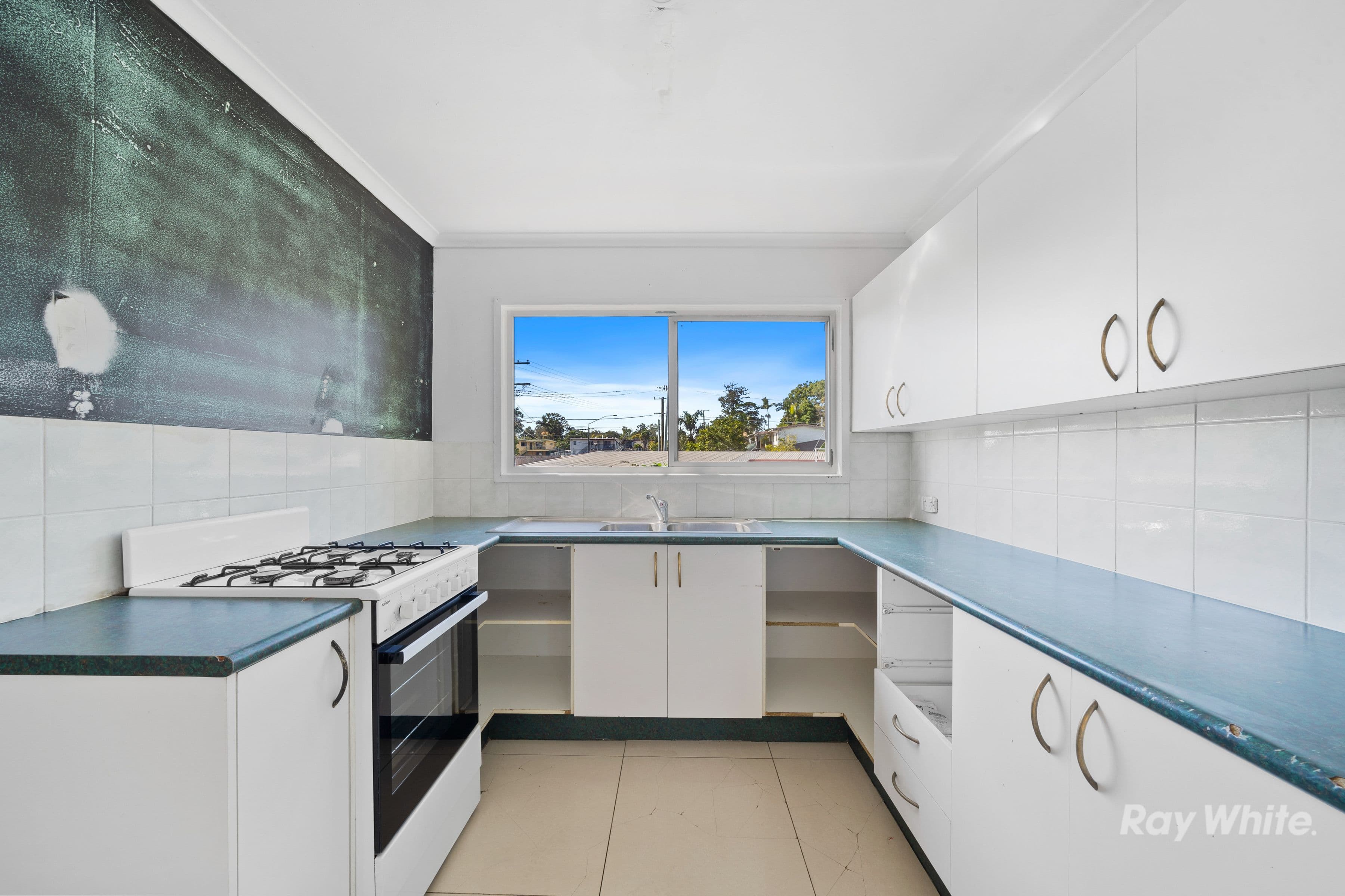 202 Juers Street, Kingston QLD 4114, Kingston - Thumbnail 3