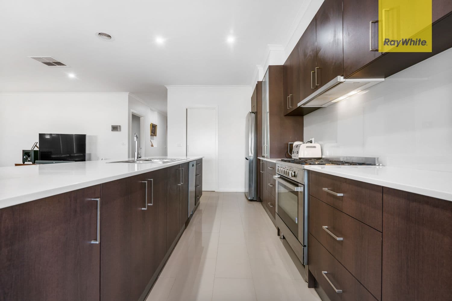 4 Greenmount Court, Kurunjang VIC 3337, Kurunjang - Thumbnail 6