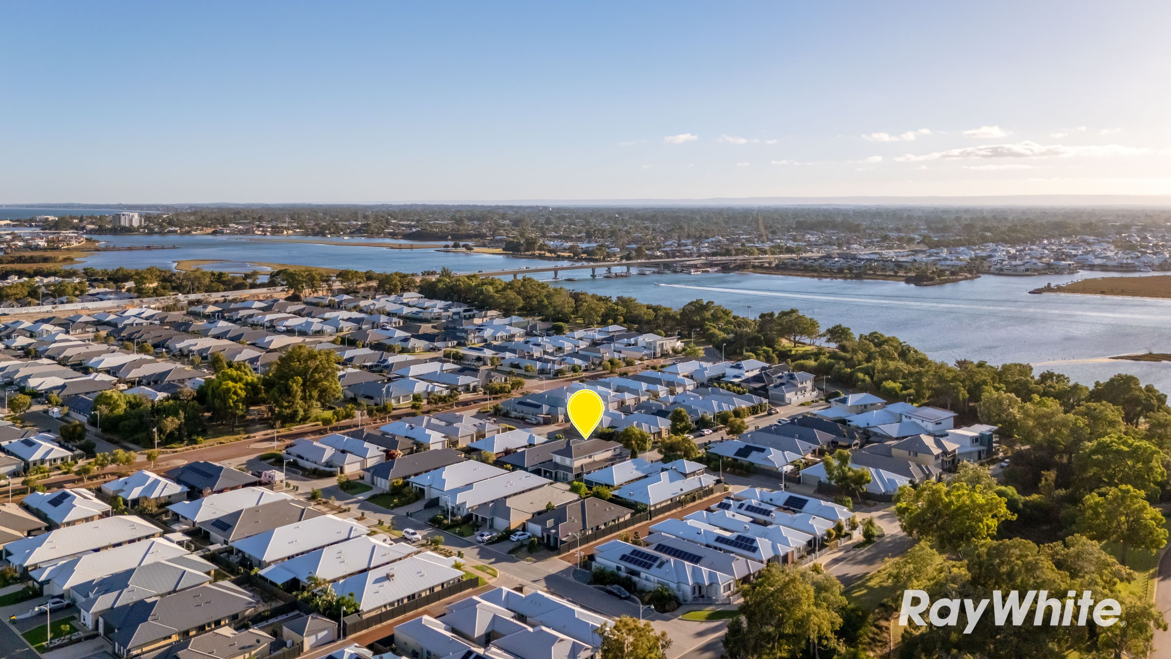 8 Bowerbird Way, Erskine WA 6210, Erskine - Thumbnail 2