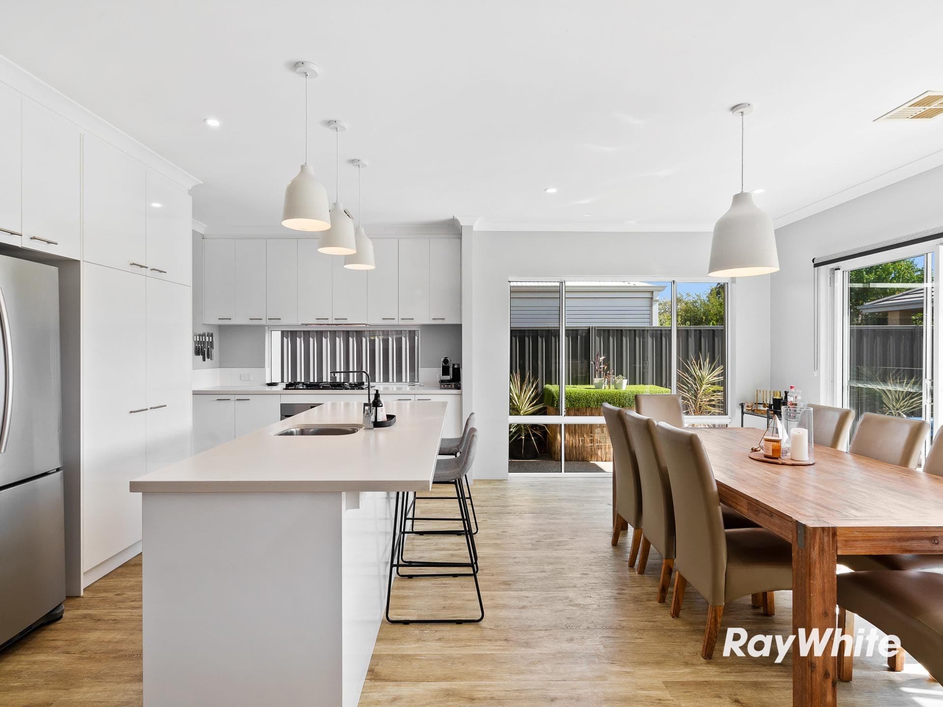 8 Bowerbird Way, Erskine WA 6210, Erskine - Thumbnail 4