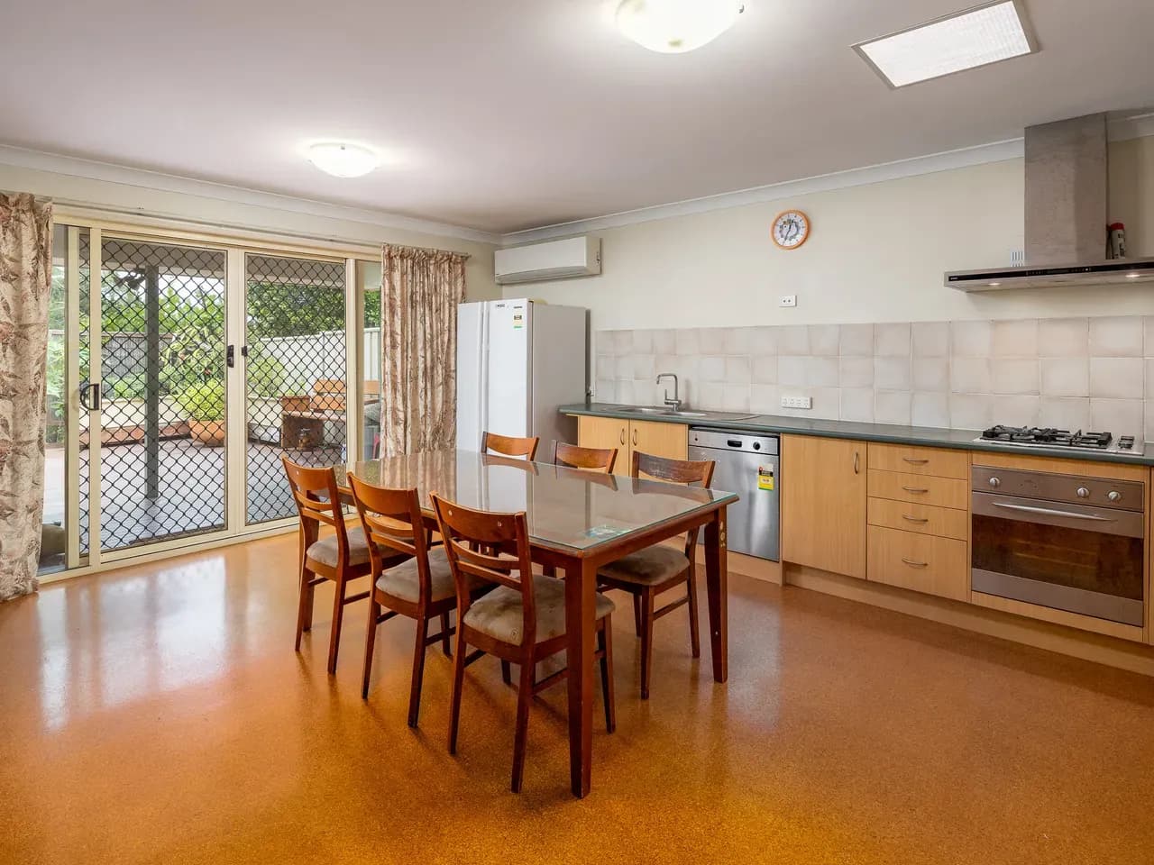 410 Robinson Road West, Geebung QLD 4034, Geebung - Thumbnail 5