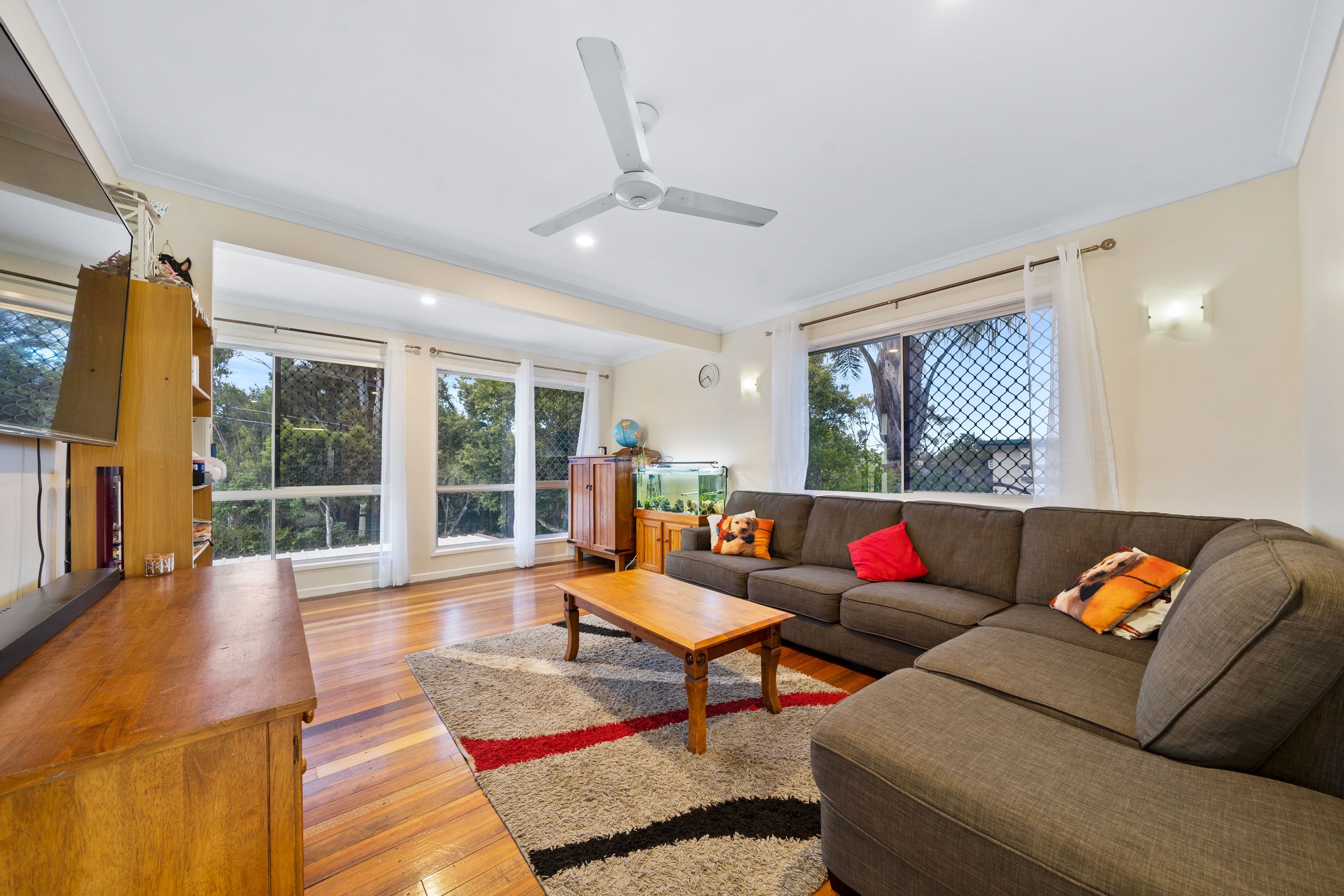 4 Thora Street, Crestmead QLD 4132, Crestmead - Thumbnail 2