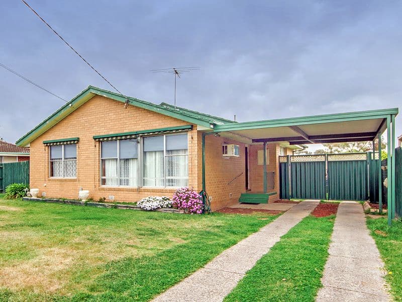 32 Richmond Crescent, WERRIBEE VIC 3030, Werribee - Thumbnail 2