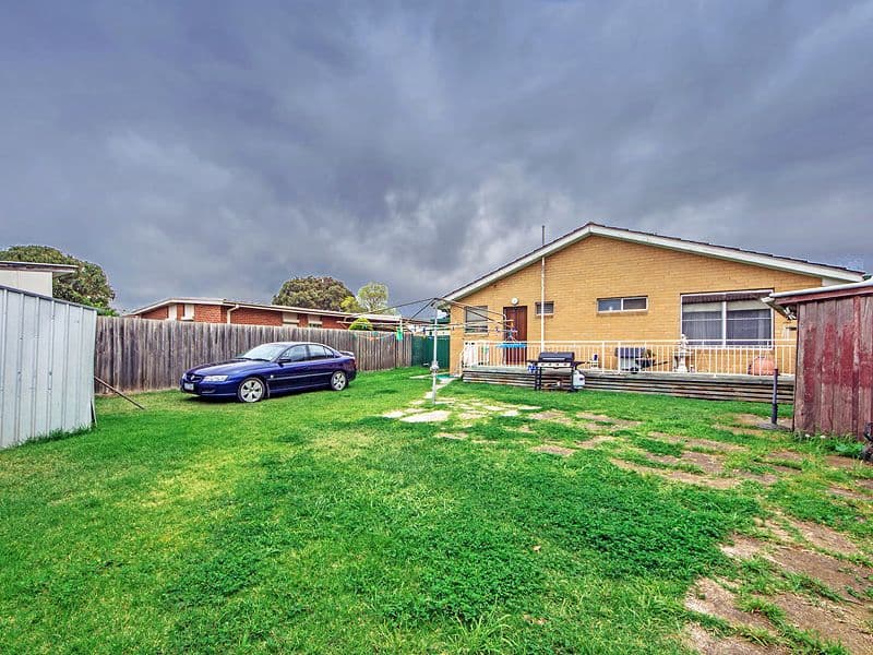 32 Richmond Crescent, WERRIBEE VIC 3030, Werribee - Thumbnail 4