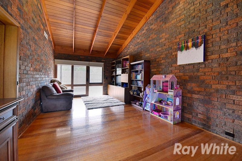 11 Folkstone Crescent, FERNTREE GULLY VIC 3156, Ferntree Gully - Thumbnail 5