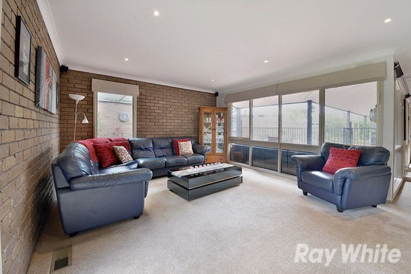 11 Folkstone Crescent, FERNTREE GULLY VIC 3156, Ferntree Gully - Thumbnail 6