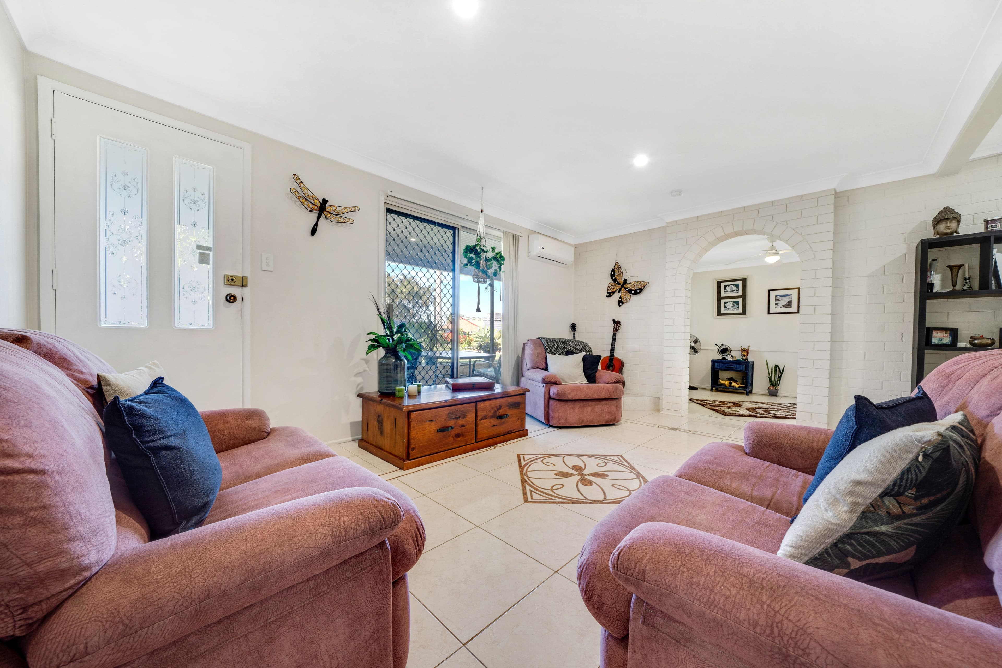 10 Albert Street, Eagleby QLD 4207, Eagleby - Thumbnail 4