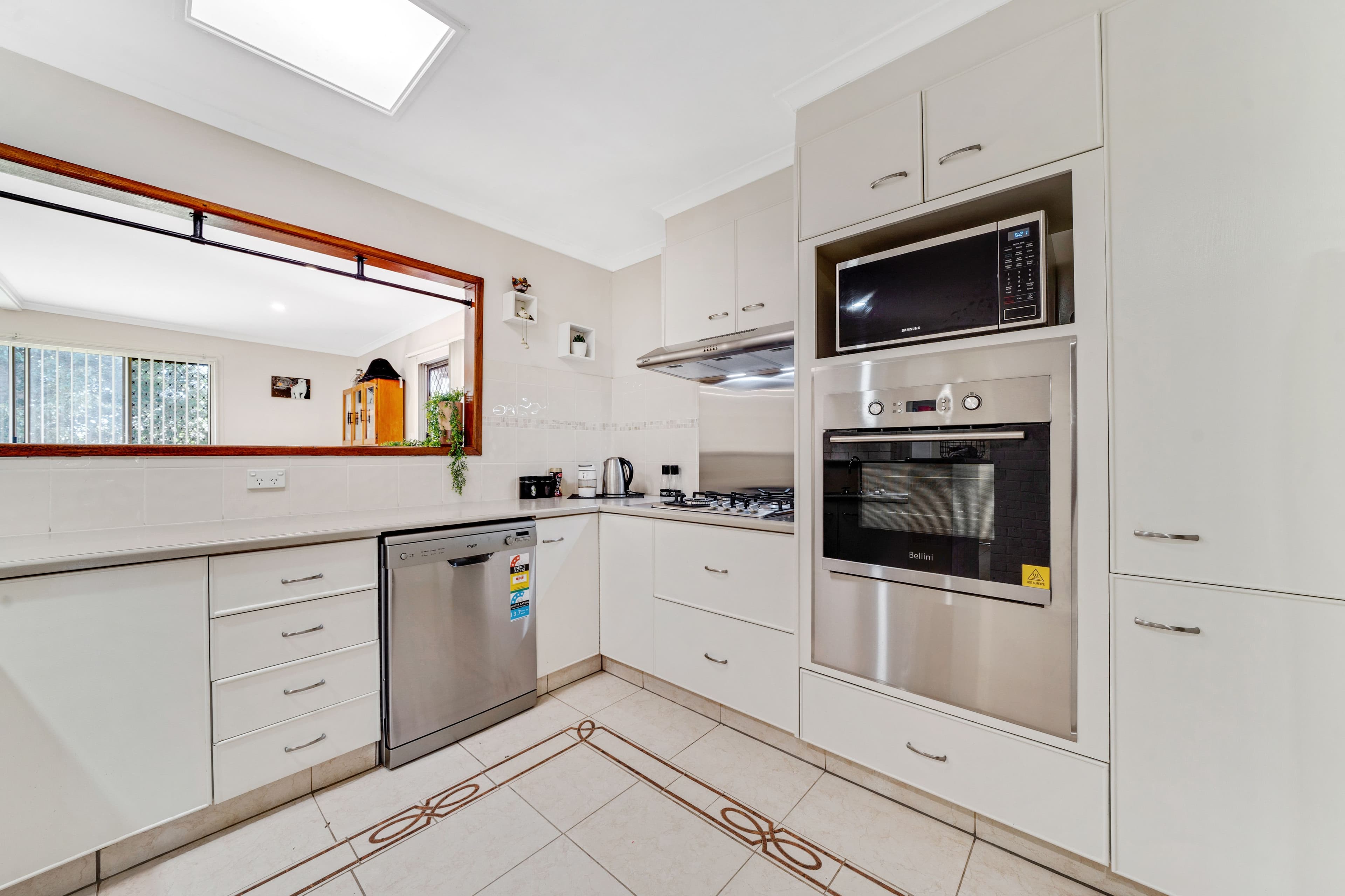 10 Albert Street, Eagleby QLD 4207, Eagleby - Thumbnail 8