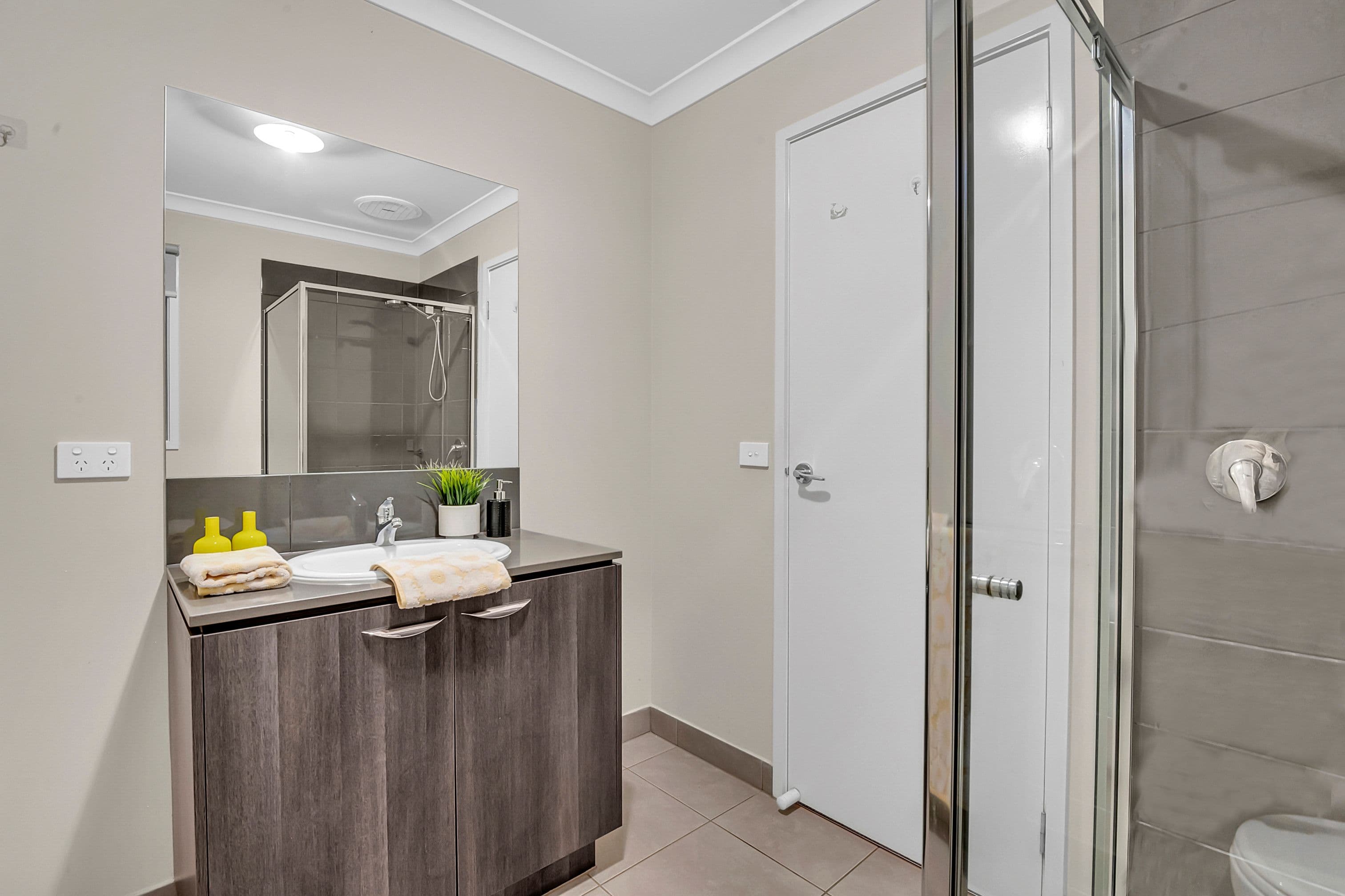 72 Ellscott Boulevard, Mickleham VIC 3064, Mickleham - Thumbnail 4