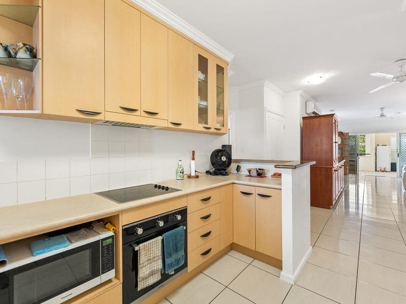 304-308 Lake Street, Cairns North QLD 4870, Cairns North - Thumbnail 5