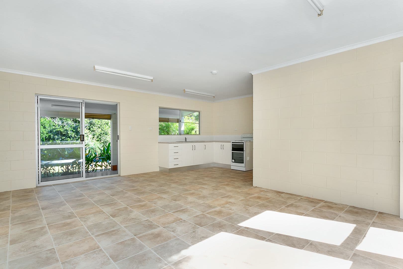 242 Ganyan Drive, Speewah QLD 4881, Speewah - Thumbnail 4