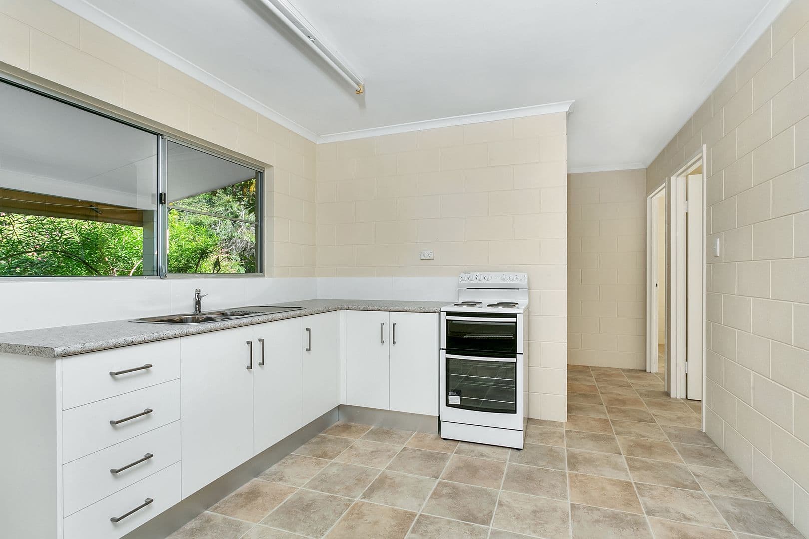 242 Ganyan Drive, Speewah QLD 4881, Speewah - Thumbnail 5