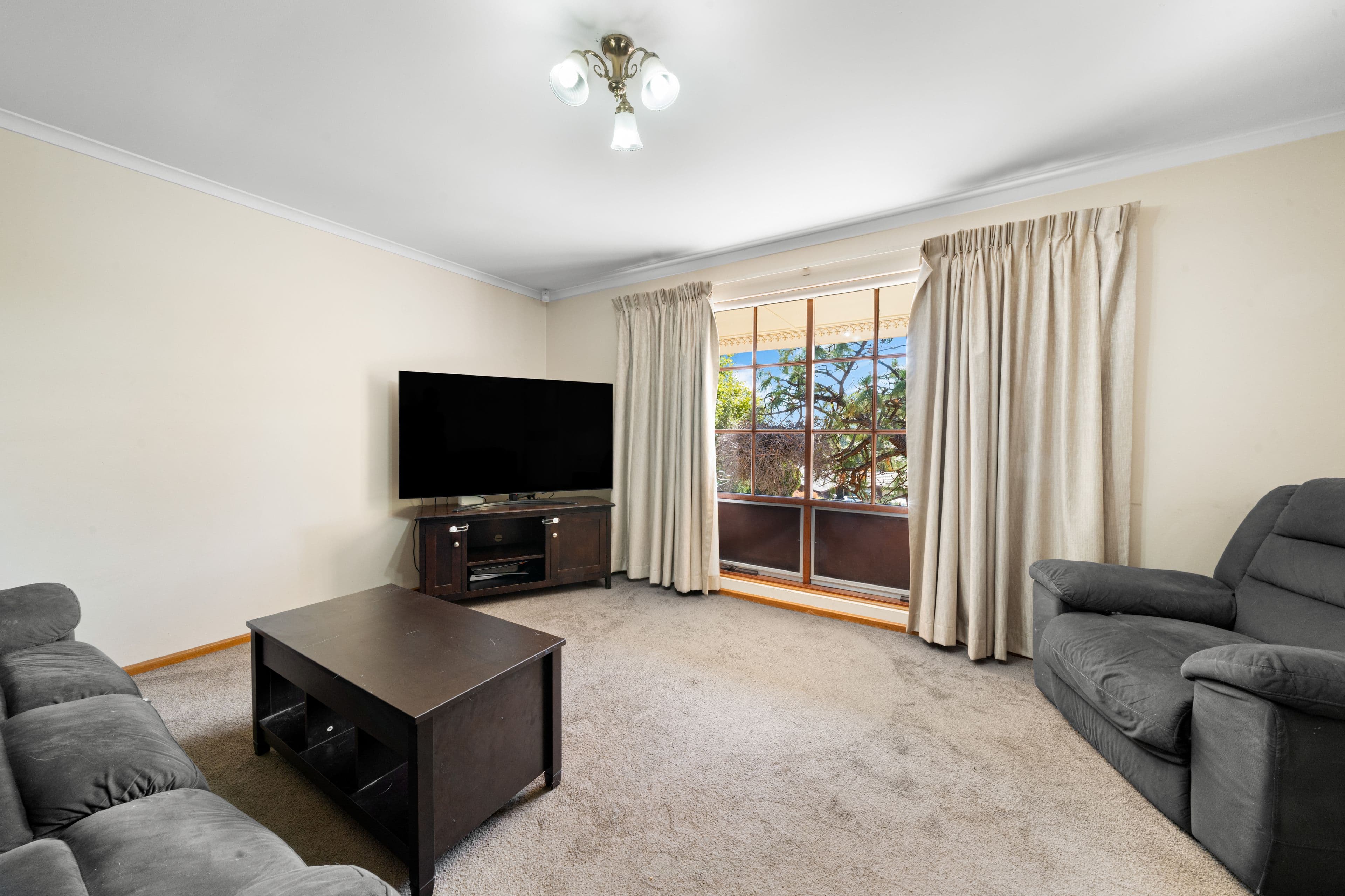 42 Tania Drive, Aberfoyle Park SA 5159, Aberfoyle Park - Thumbnail 3