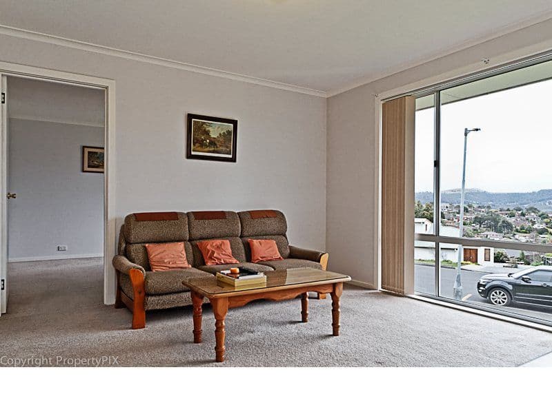 74 Hutchins Street, KINGSTON TAS 7050, Kingston - Thumbnail 6