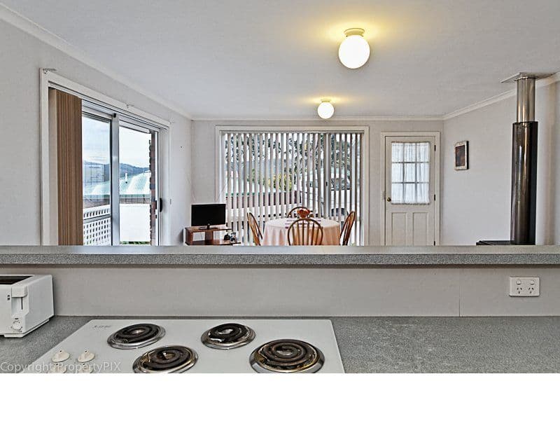 74 Hutchins Street, KINGSTON TAS 7050, Kingston - Thumbnail 8