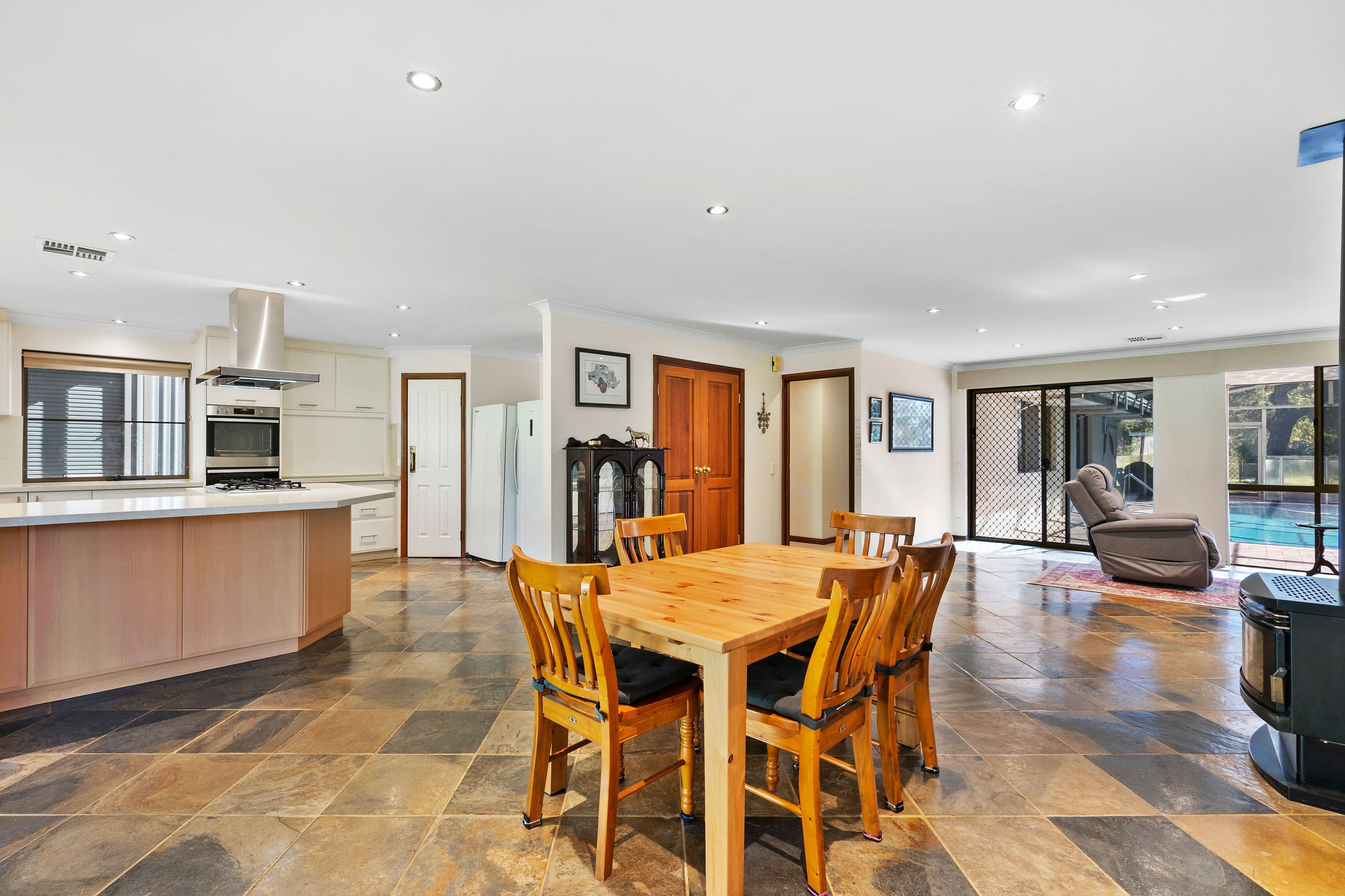 93 Garden Park Drive, Wanneroo WA 6065, Wanneroo - Thumbnail 5