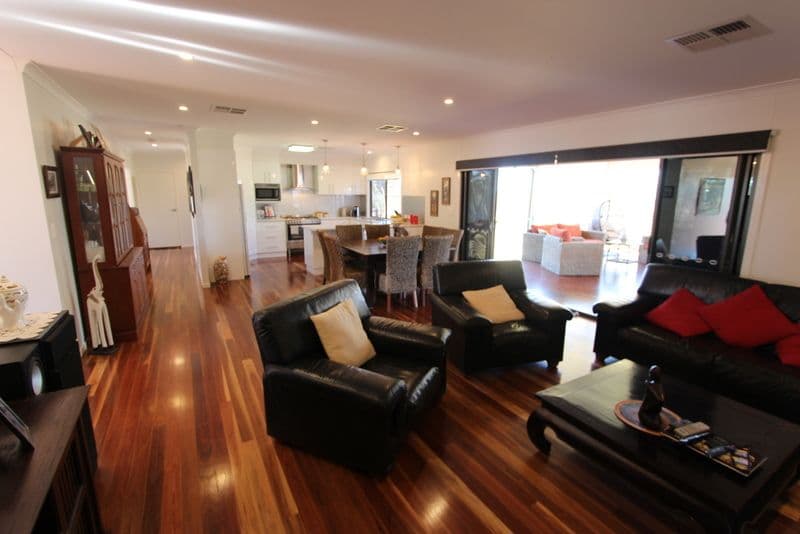 90 Caviar Drive, Charleville QLD 4470, Charleville - Thumbnail 2