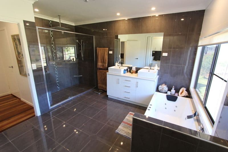 90 Caviar Drive, Charleville QLD 4470, Charleville - Thumbnail 4