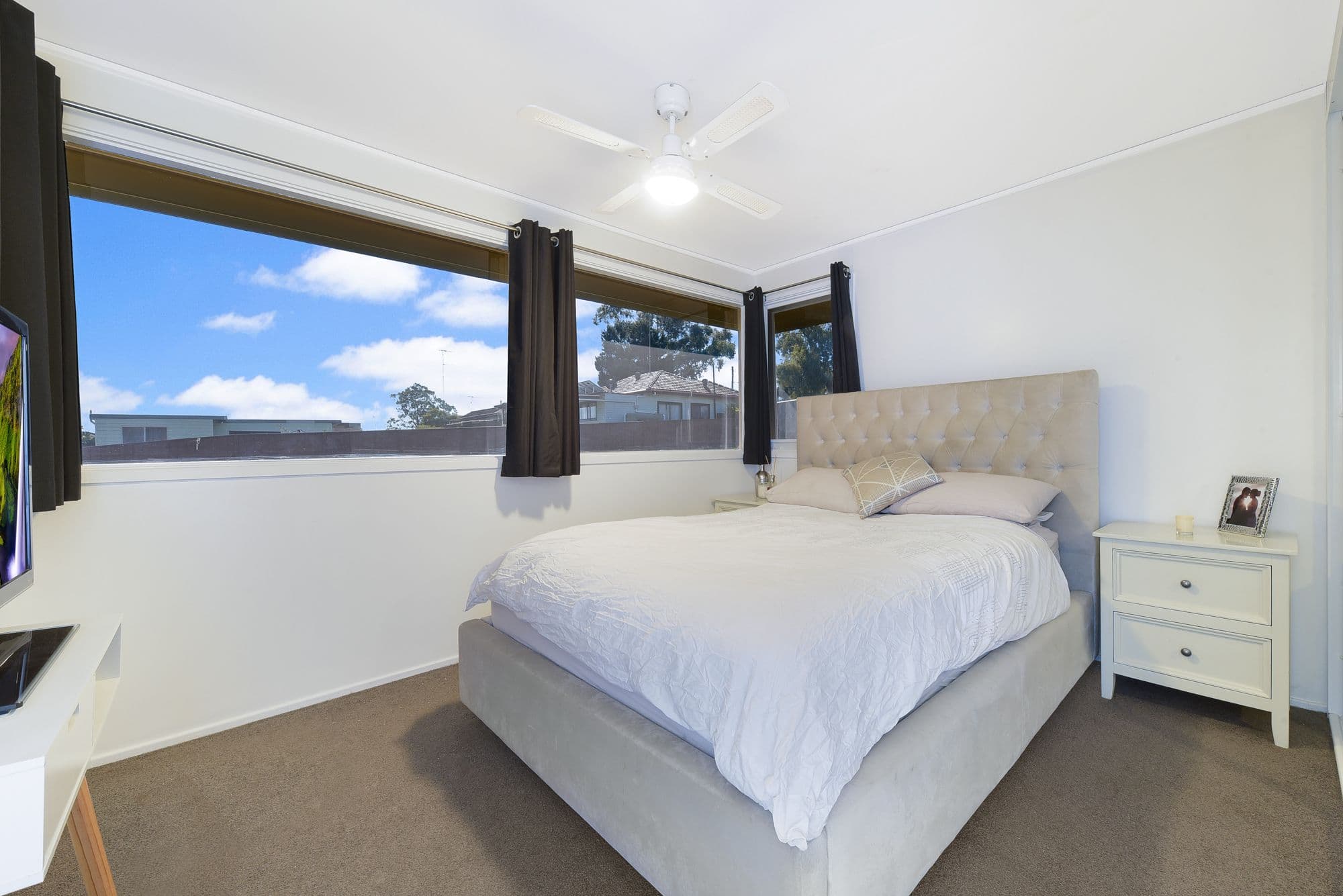 2 Jacaranda Avenue, Bradbury - Thumbnail 7