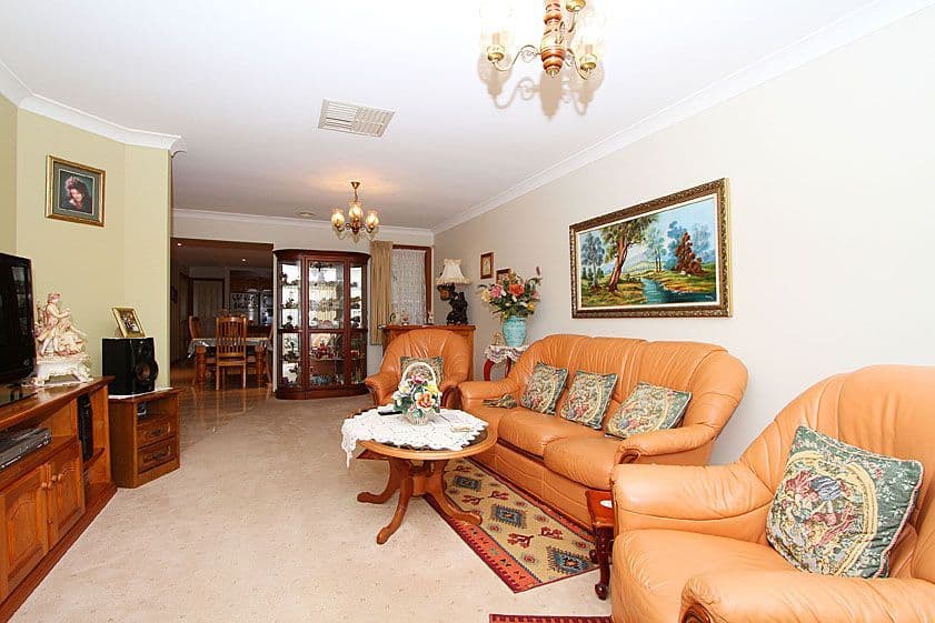 25 Stillman Drive, MILL PARK VIC 3082, Mill Park - Thumbnail 3