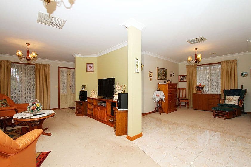 25 Stillman Drive, MILL PARK VIC 3082, Mill Park - Thumbnail 7