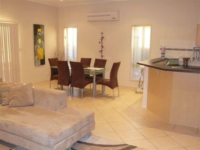 13 Sandpiper Chase, MAWSON LAKES SA 5095, Mawson Lakes - Thumbnail 2