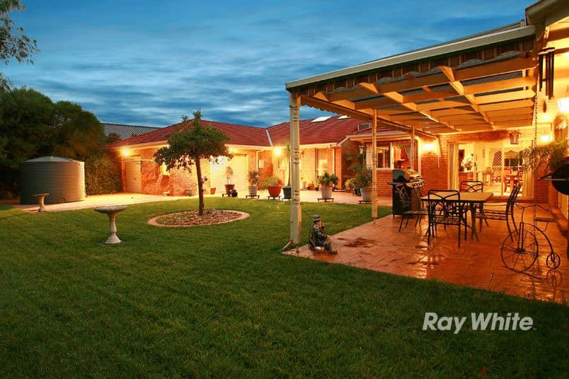 29 Parkside Boulevard, LYSTERFIELD SOUTH VIC 3156, Lysterfield South - Thumbnail 3