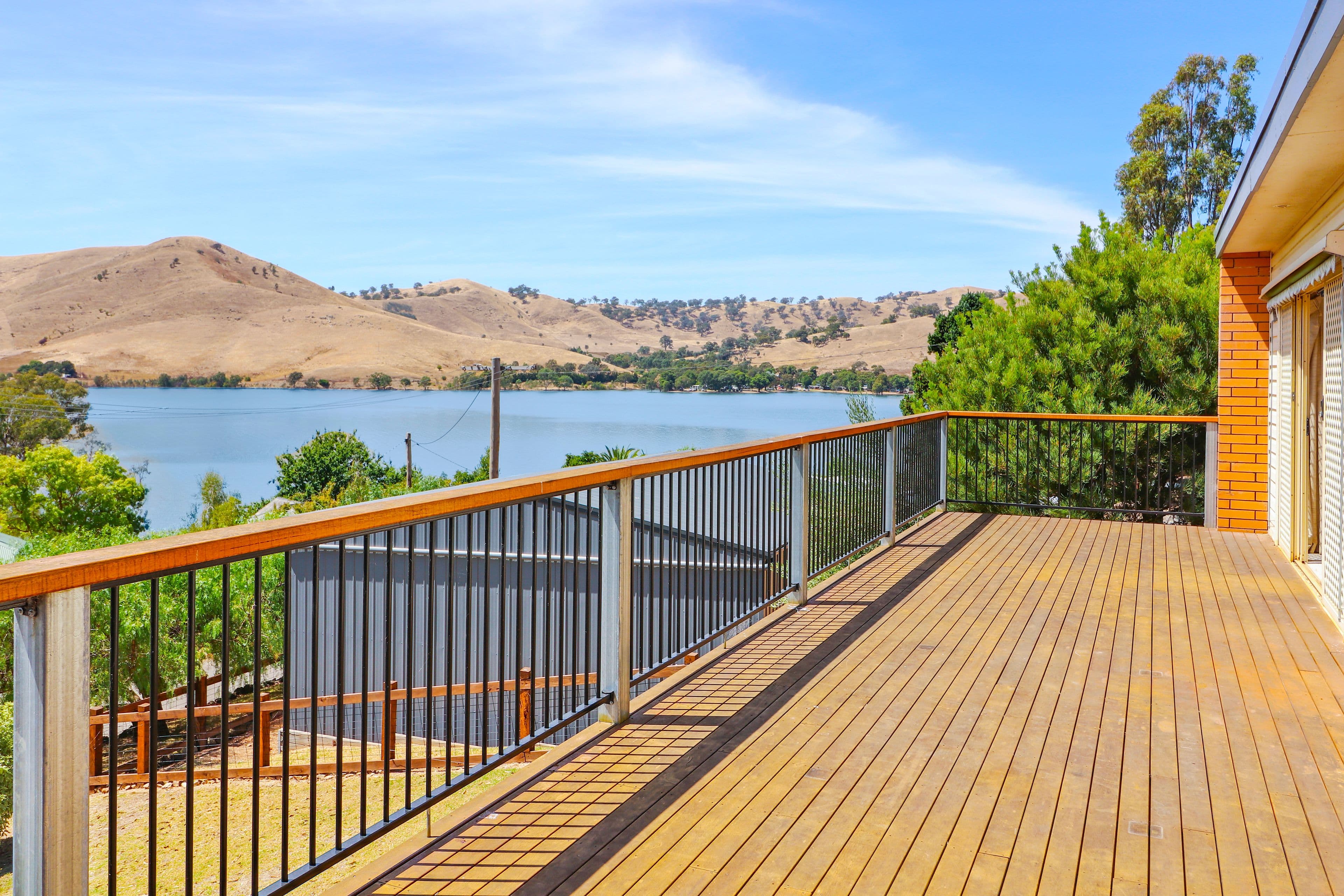 21 Dawn Crescent, Bonnie Doon VIC 3720, Bonnie Doon - Thumbnail 2