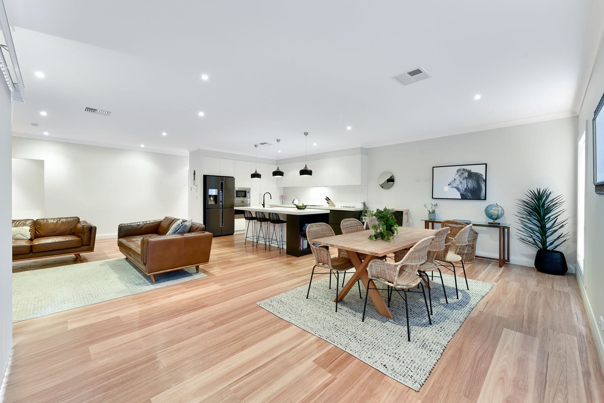 12 Liz Kernohan Drive, Elderslie NSW 2570, Elderslie - Thumbnail 4