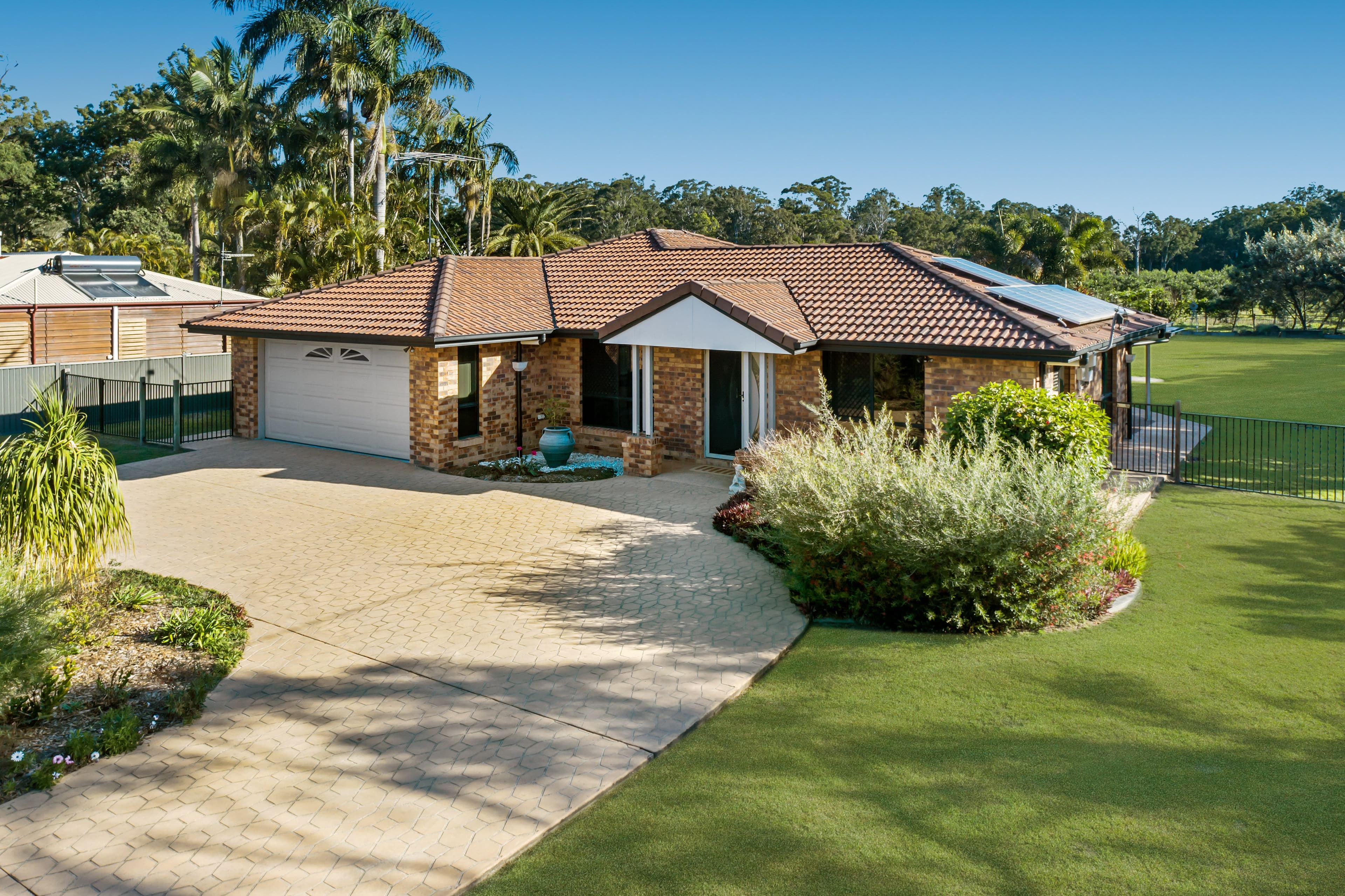 84 Outlook Drive, Glass House Mountains QLD 4518, Glass House Mountains - Thumbnail 2