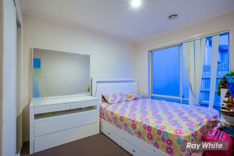 19 Hooker Road, Werribee VIC 3030, Werribee - Thumbnail 3