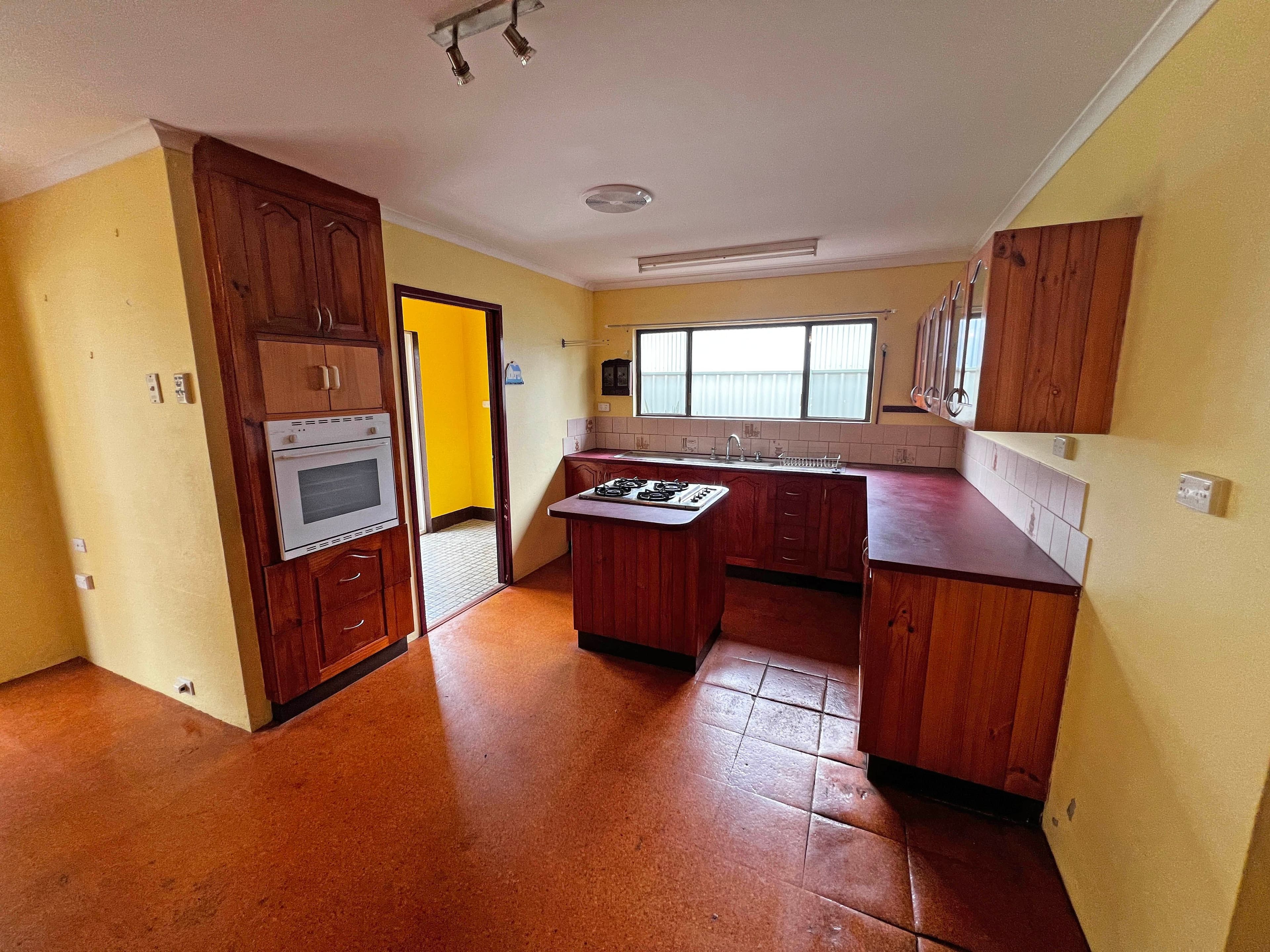 34 Irvine Street, Kairi QLD 4872, Kairi - Thumbnail 4
