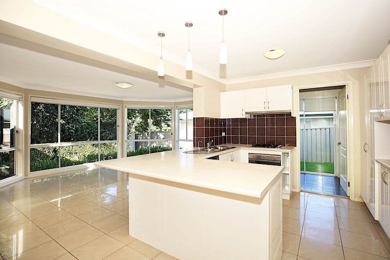 6 Jade Place, Meroo Meadow - Image 1