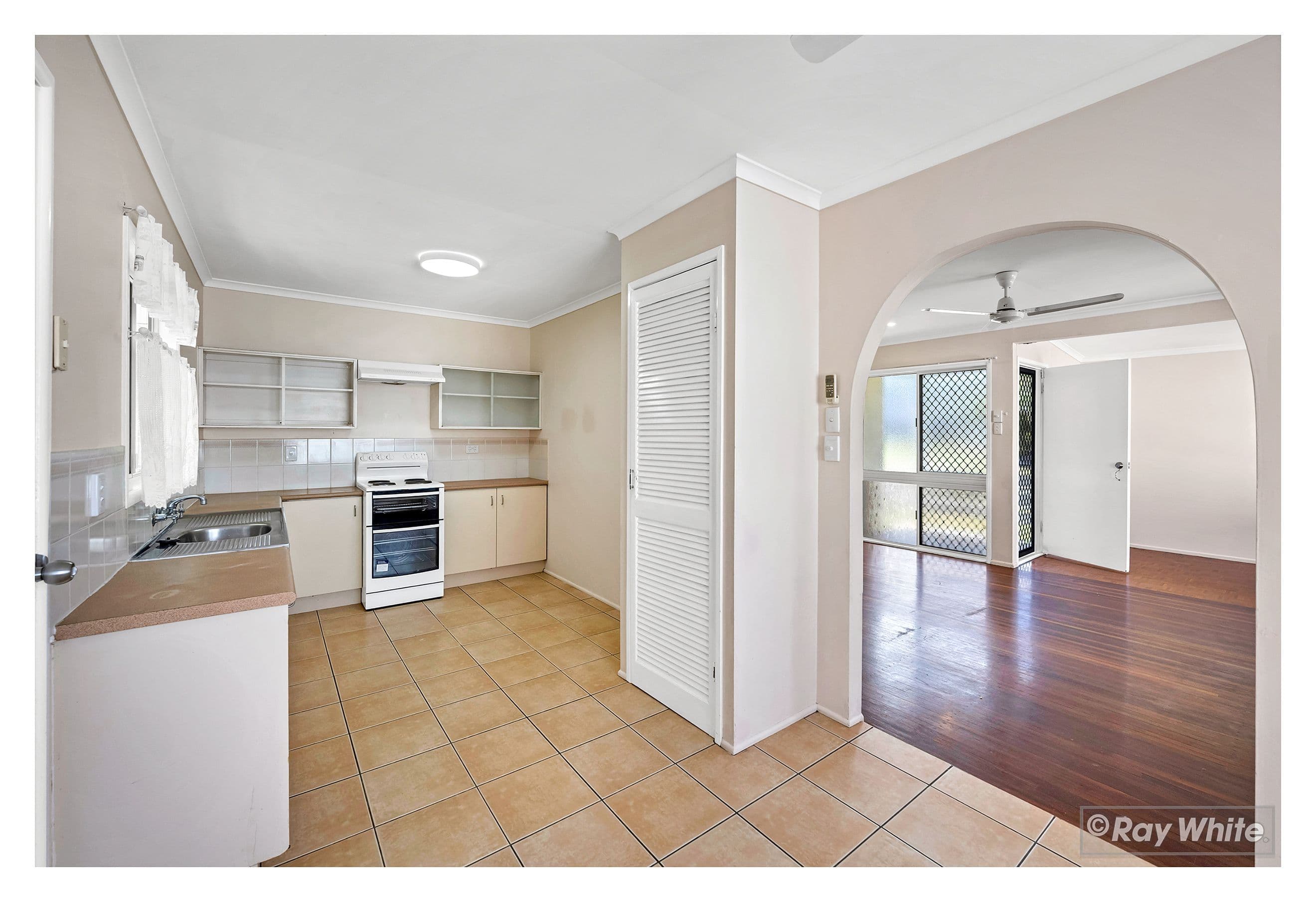 290 Blanchfield Street, Koongal QLD 4701, Koongal - Thumbnail 5